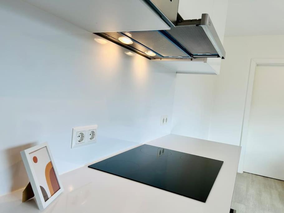 Apartamento Stylish Modern Flat With Garden *